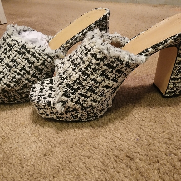 Shoes - Picture 3 of 3